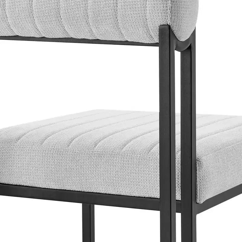 Lot de 2 chaises de salle à manger Anastasia en fer et tissu noir mat/gris clair