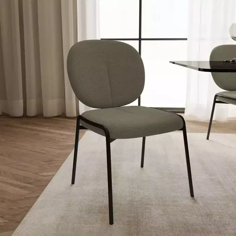 Chaise de salle à manger moderne en bouclé de coton rembourré avec cadre en fer noir