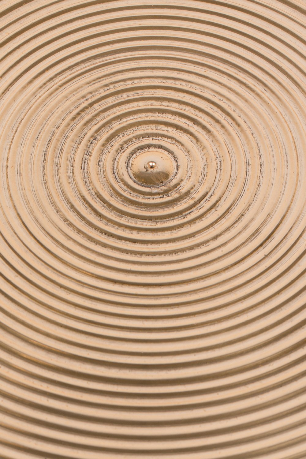 Table basse ronde à piédestal dorée