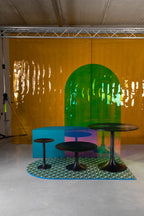 Table d'appoint ronde noire à piédestal