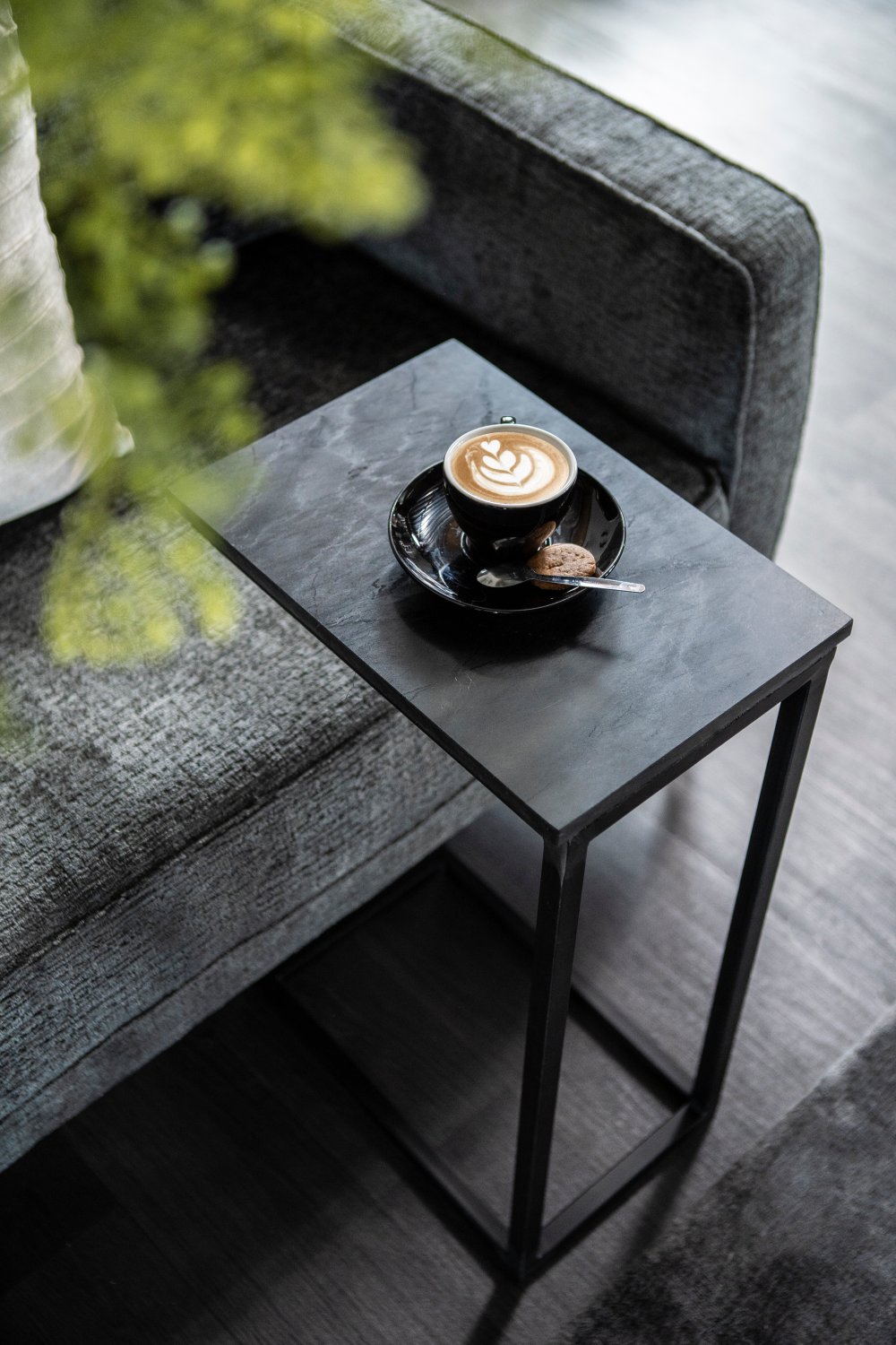 Table d'appoint avec plateau en marbre