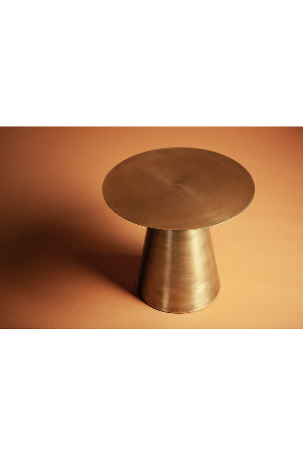 Table d'appoint socle en laiton