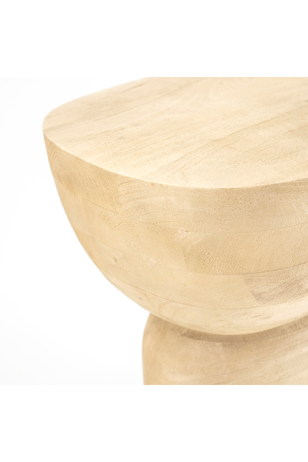 Table d'appoint en bois aux formes organiques