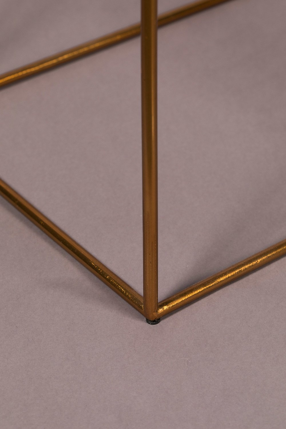 Table d'appoint porte-revues noire