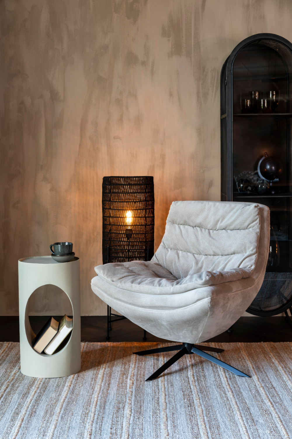 Table d'appoint cylindrique moderne