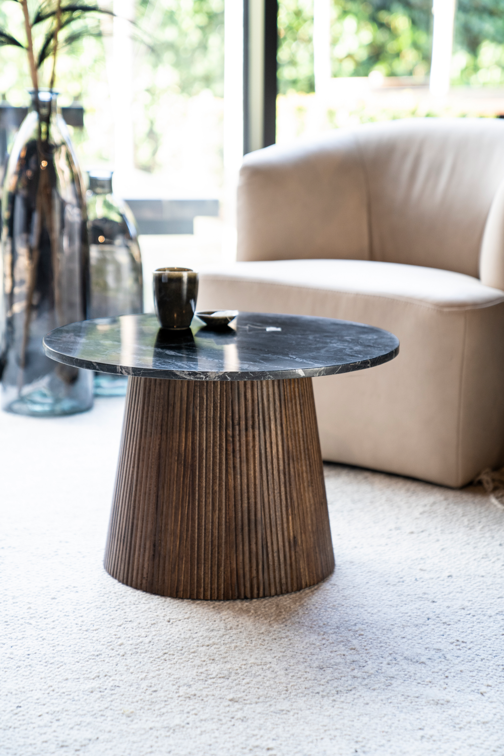 Table d'appoint ronde en marbre noir