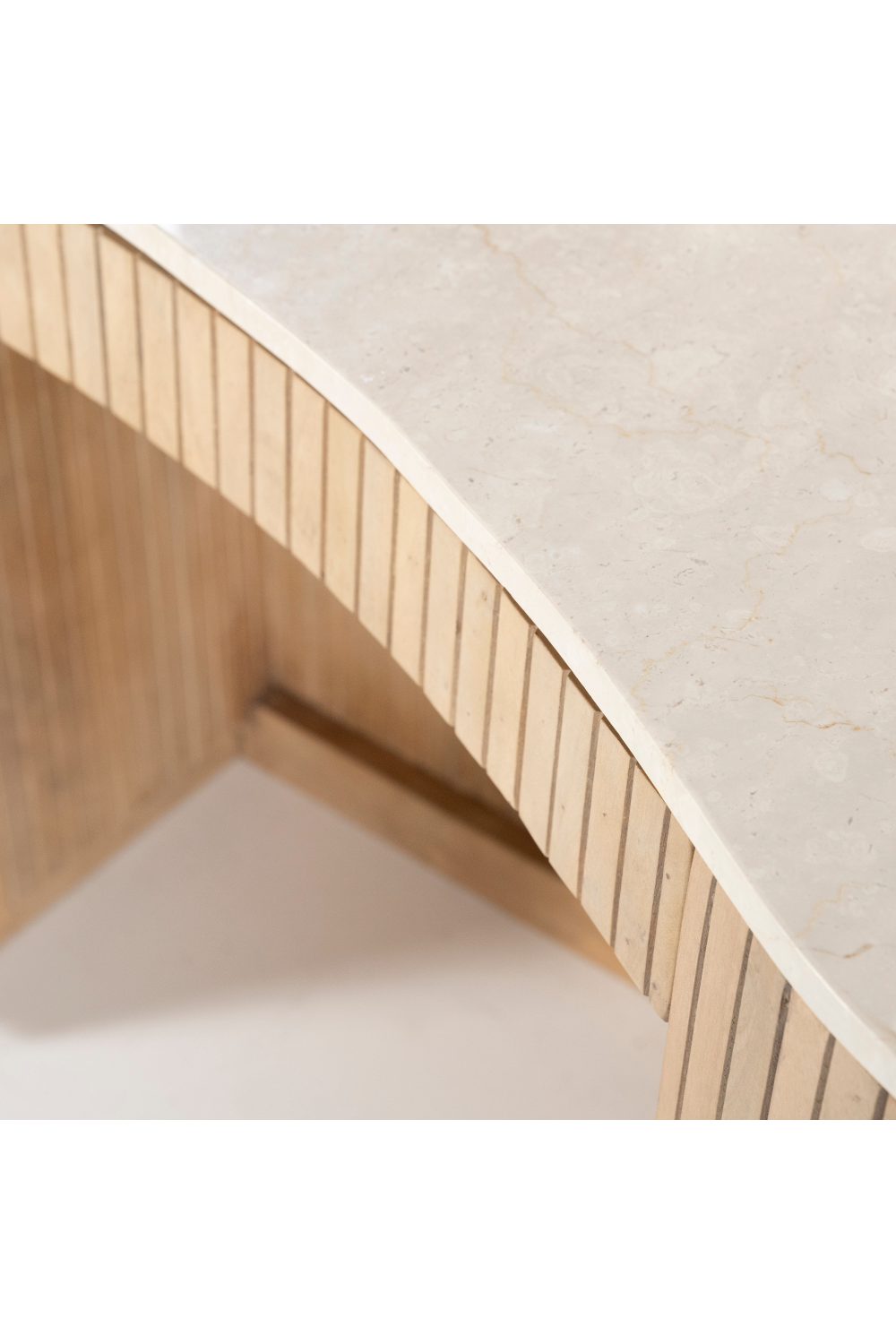 Bureau en marbre de forme organique