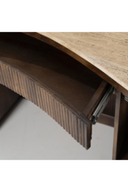 Bureau en travertin aux formes organiques