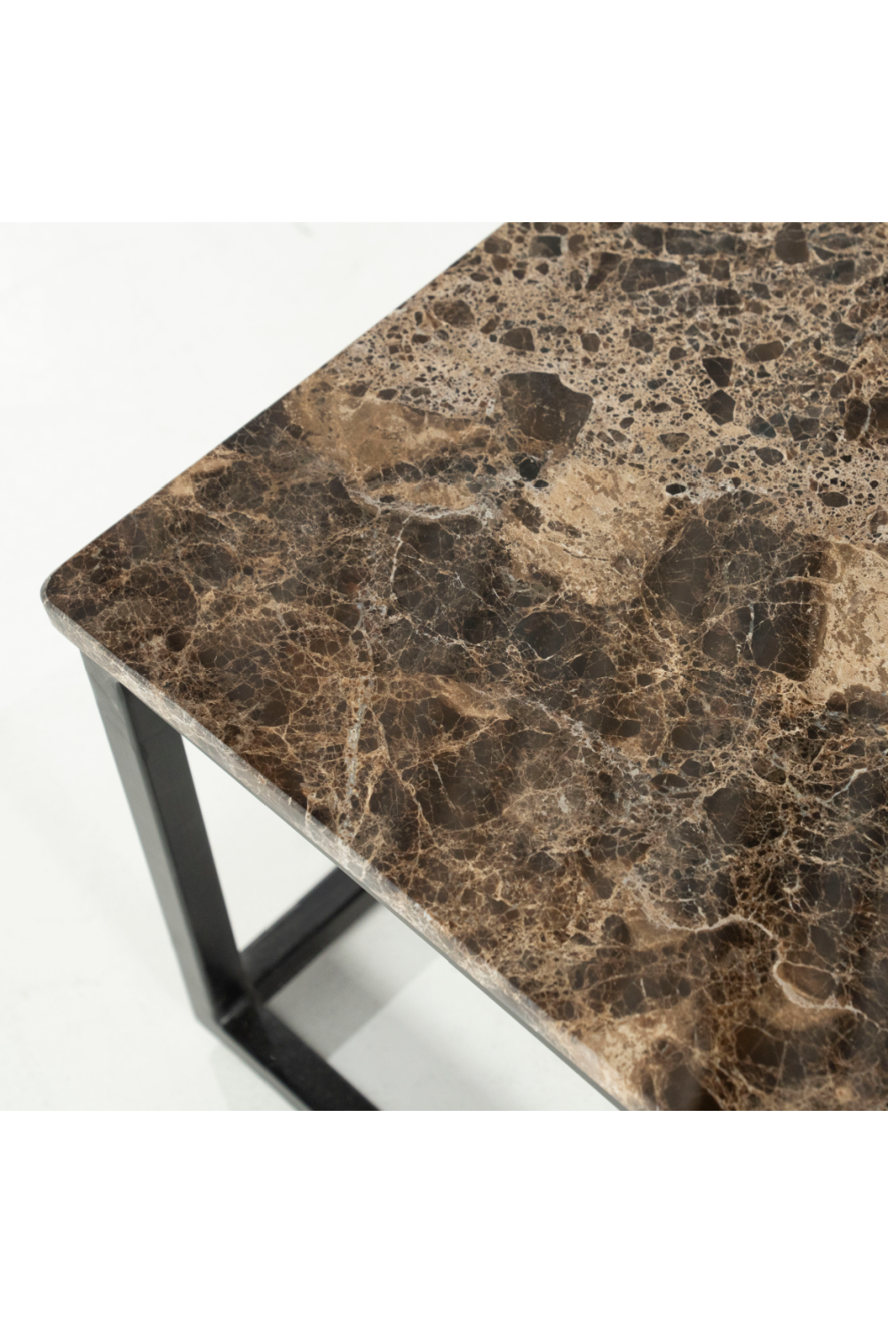 Table basse en marbre poli