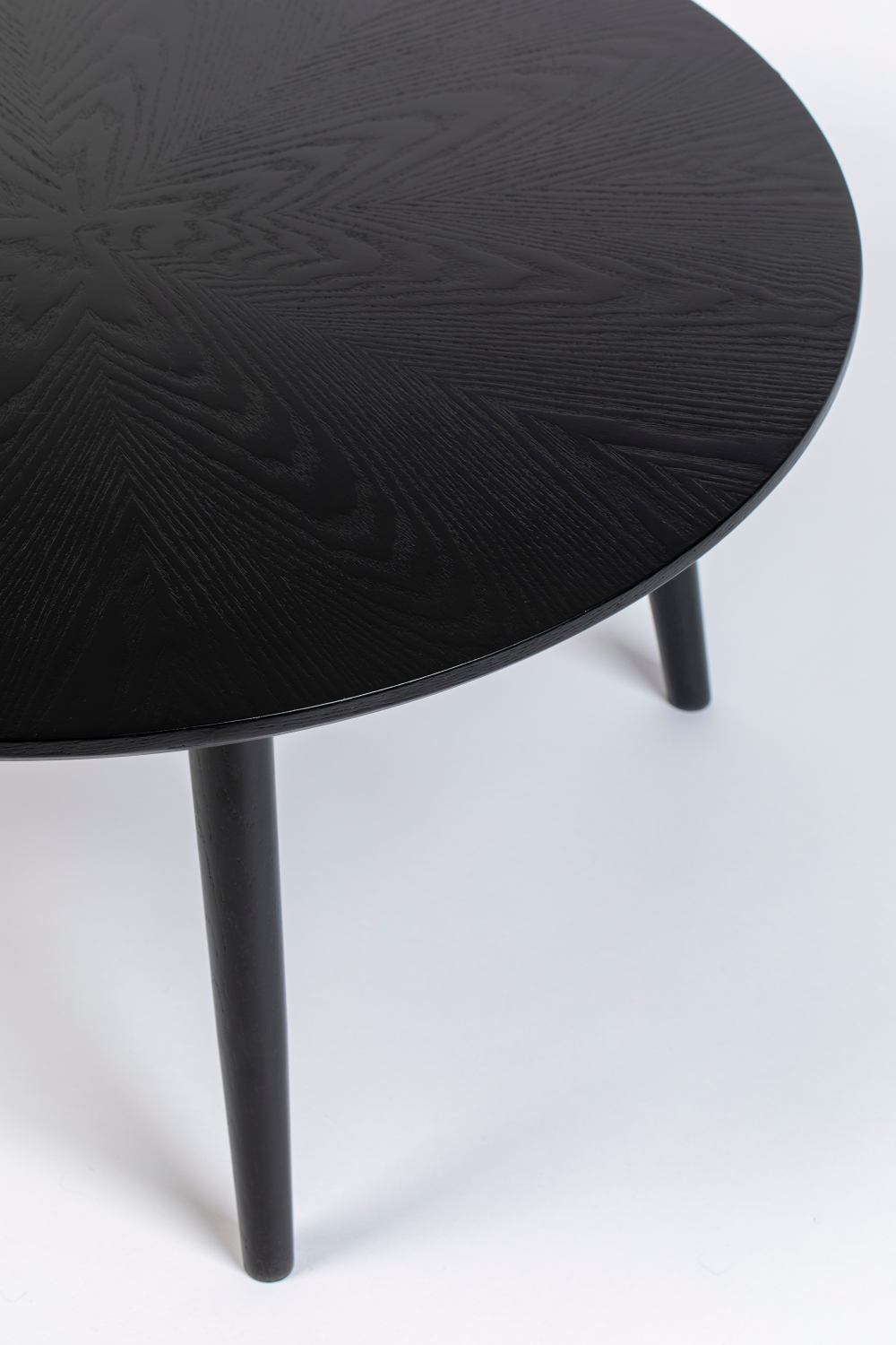 Table à manger ronde en bois noir