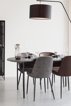 Table à manger noire oblongue