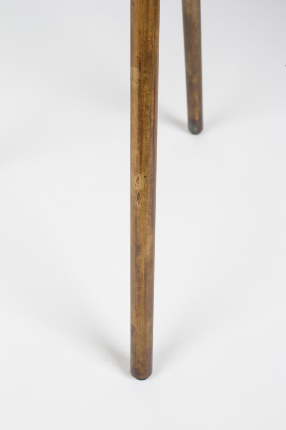 Table d'appoint trépied en cuivre