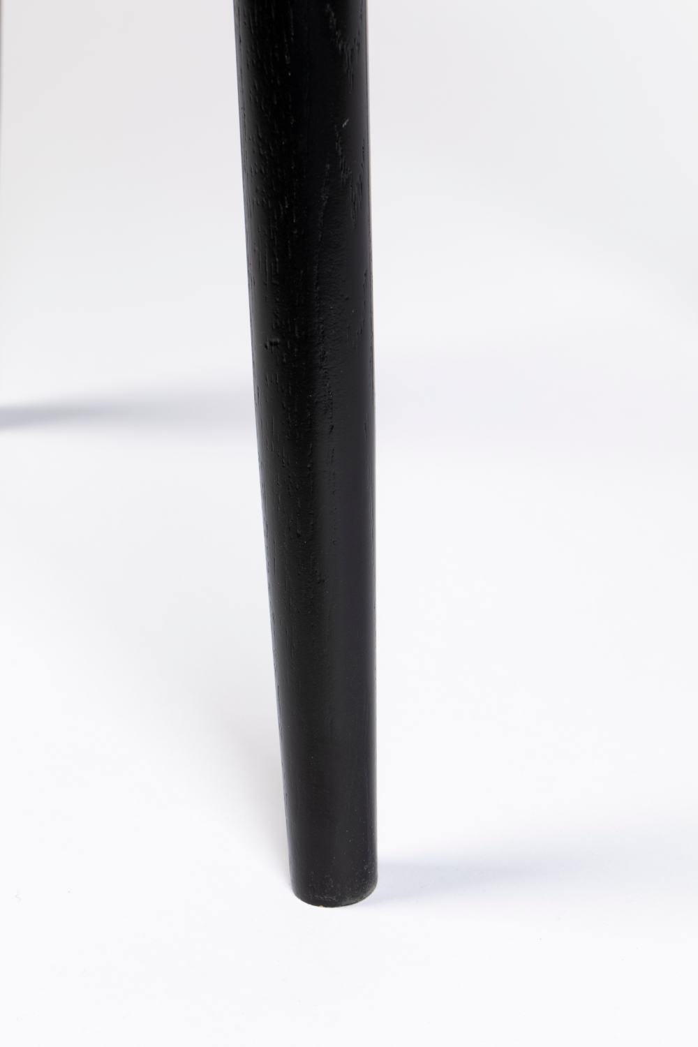 Table d'appoint tripode noire