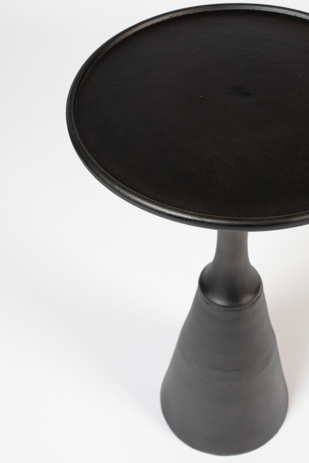 Table d'appoint antique à piètement colonne