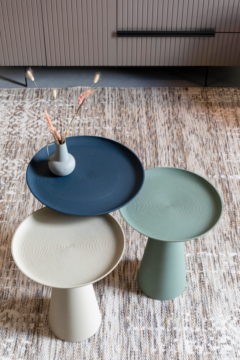 Table d'appoint à piédestal moderne M