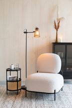 Table d'appoint avec accents en rotin