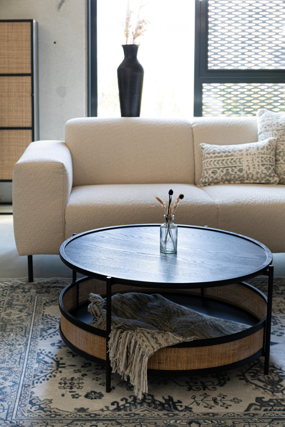 Table basse moderne en rotin