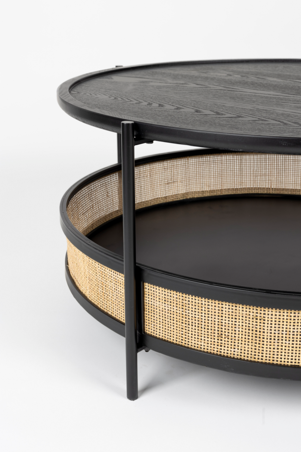 Table basse moderne en rotin