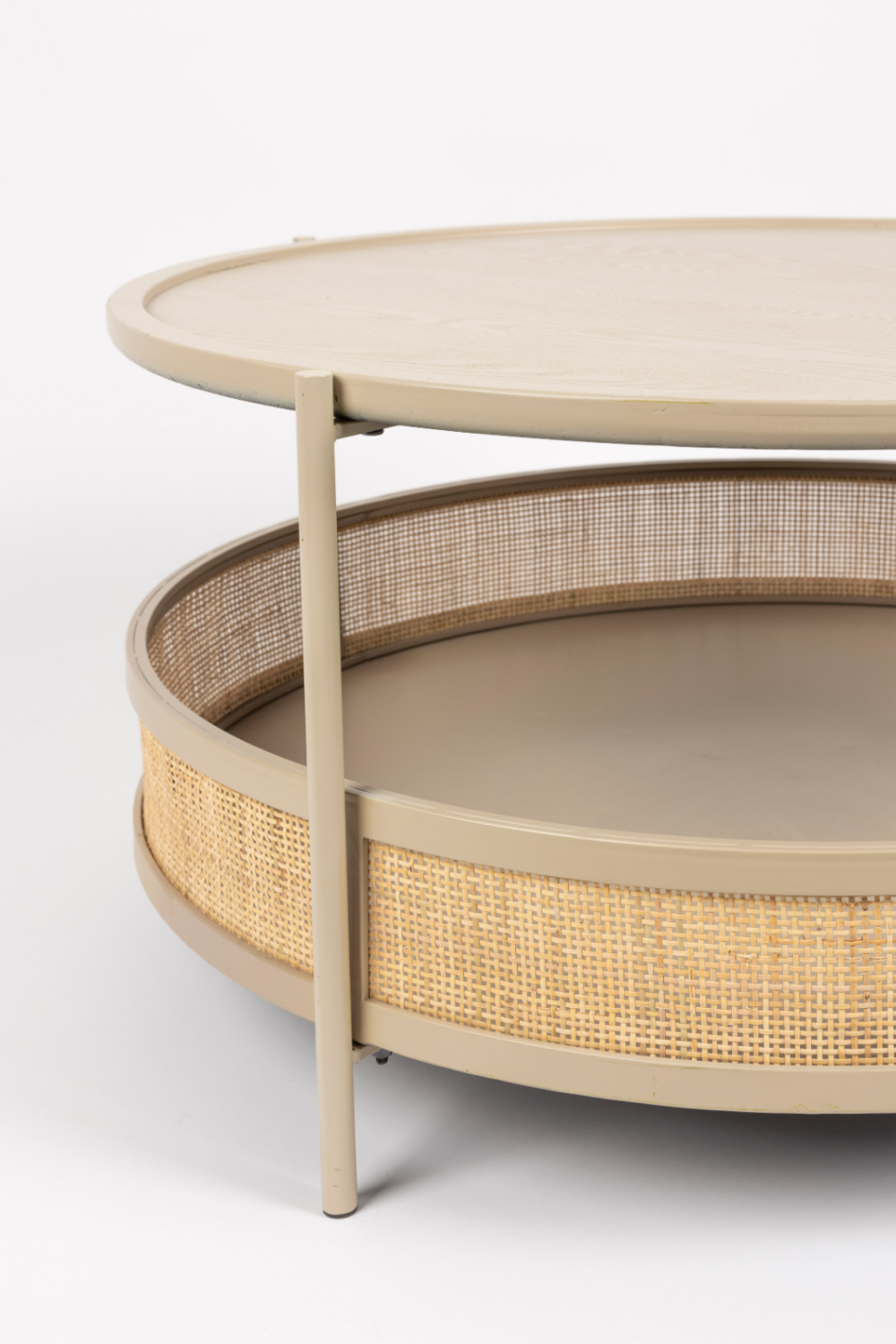 Table basse moderne en rotin