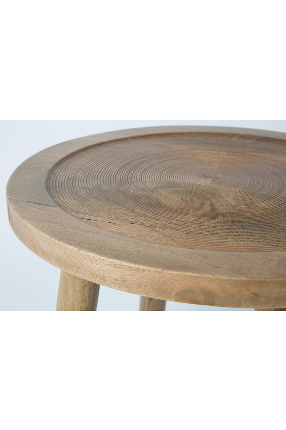 Table d'appoint en bois sculpté