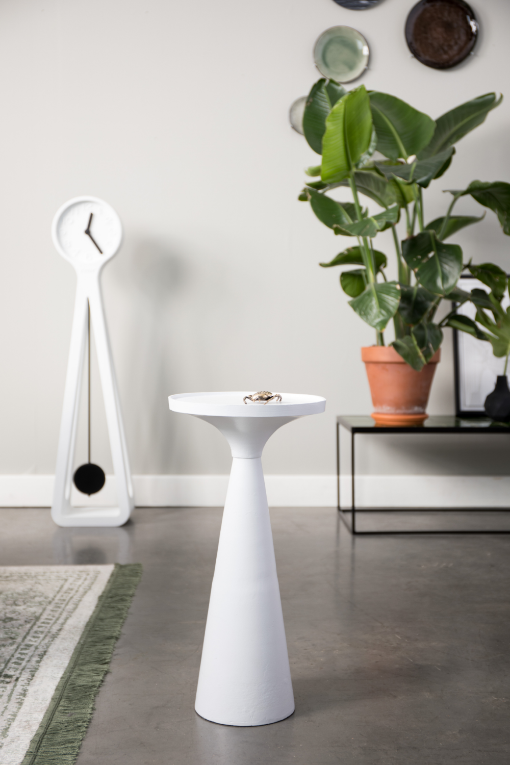 Table d'appoint en aluminium coulé
