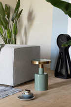 Table d'appoint sculpturale en émail vert