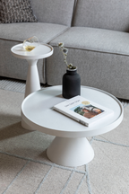 Table basse à piètement conique
