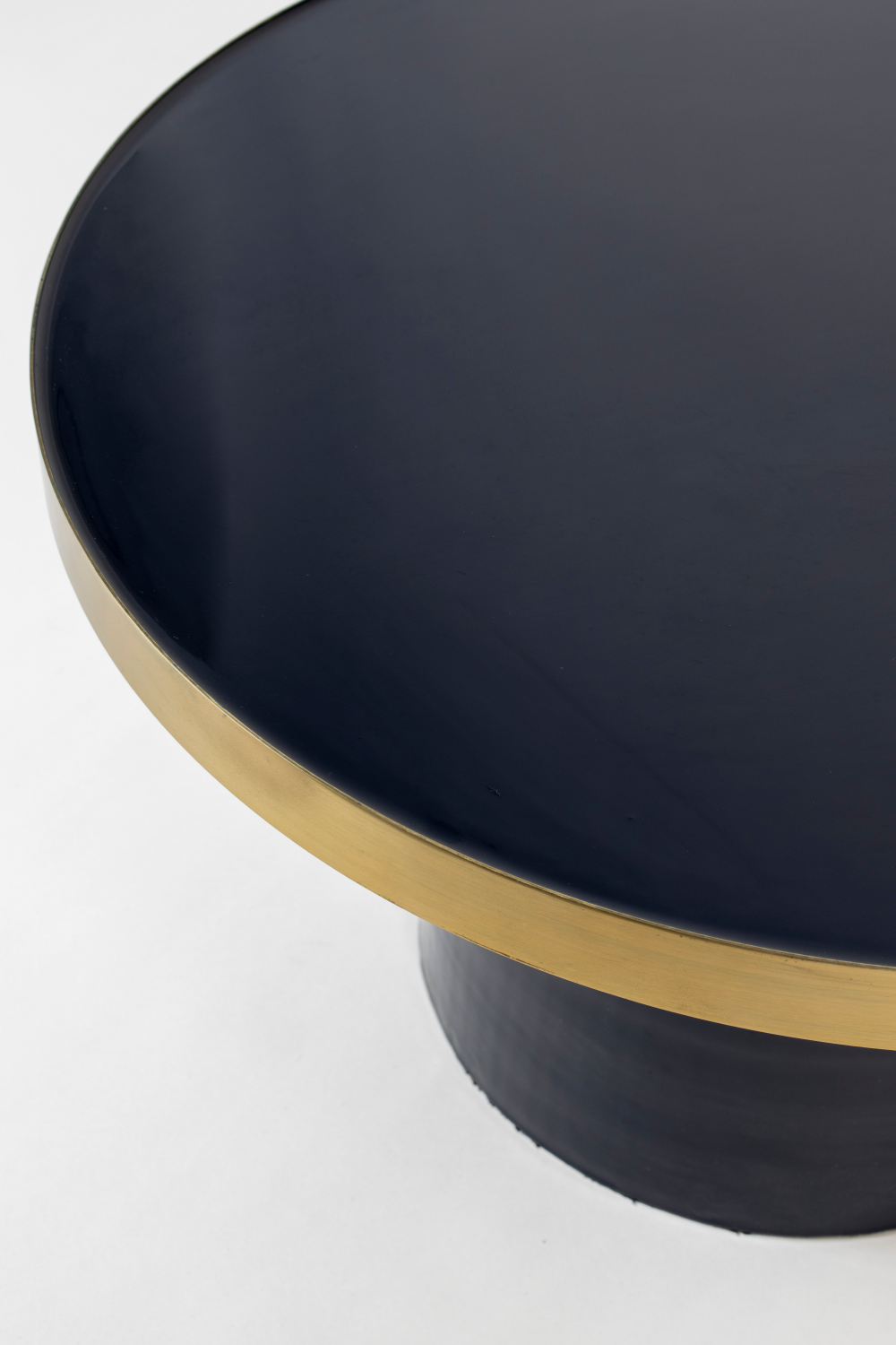 Table basse ronde émaillée